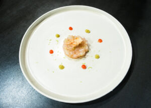 Tartar citrico de gamba blanca con emulsion de piel de lima - (FILEminimizer)